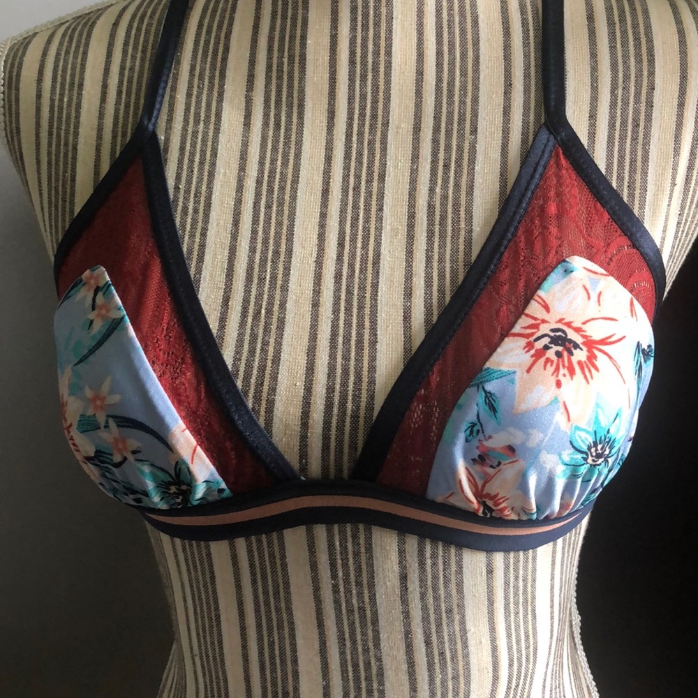 Floral print bikini top